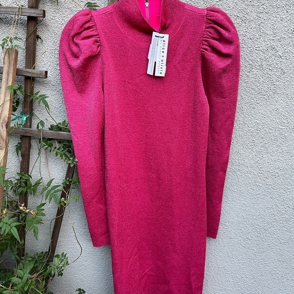 Alice & Olivia Issa Puff Sleeve Dress in Wild Pink Metallic New With Tags! - Picture 3 of 10